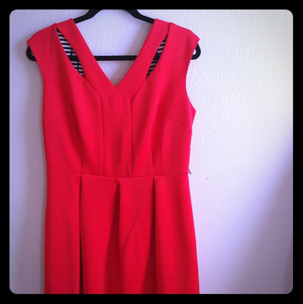 Pleated red short dress